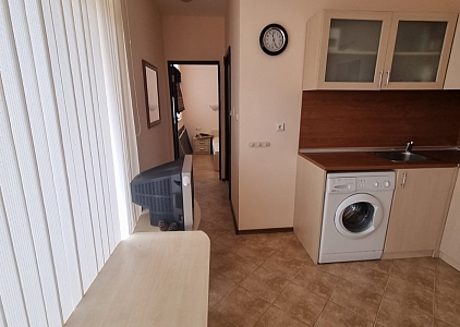 Preisgünstige Wohnung in einer kleinen Anlage. Foto 7