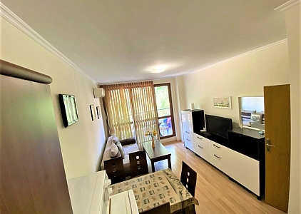 Двухкомнатная квартира в тихом месте в 400 метрах от моря. Фото 9