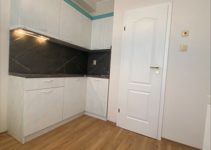 Gut aufgeteiltes Studio mit Blick auf den Pool in einem Premium-SPA-Komplex. Foto 4