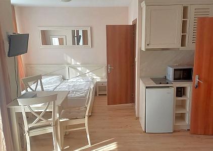 Квартира с видом на бассейн в СПА-комплексе. Фото 2