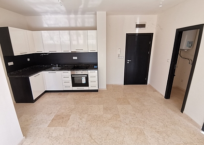 Новый трехкомнатный апартамент на первой линии Святого Власа. Foto 2