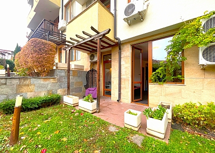 Geräumiges Studio in einem luxuriösen SPA-Komplex in der ersten Reihe. Foto 3