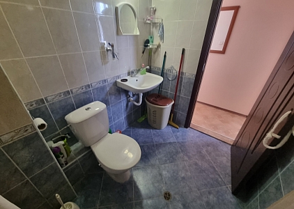 Preisgünstige Wohnung in einer kleinen Anlage. Foto 11