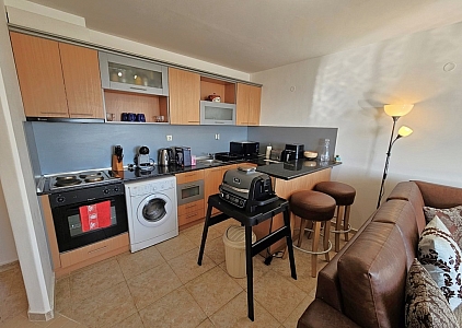 Vynikající apartmán s výhledem na moře a parkováním v centru Sveti Vlas. Foto 10