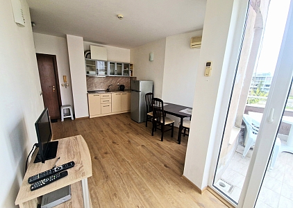 Útulný dvoupokojový apartmán 450 metrů od pláže. Foto 2