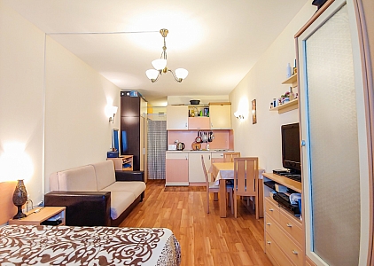 Просторная студия в центре Солнечного берега!. Фото 2 Просторная студия в центре Солнечного берега!. Фото 2