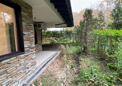 Квартира с двориком в окружении леса . Foto 1