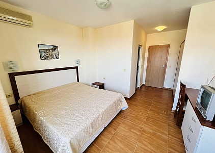 Large apartment with a small sea view 150 meters from the beach. Photo 3 Large apartment with a small sea view 150 meters from the beach. Photo 3
