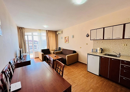 Lovely spacious apartment in Saint Vlas. Photo 2 Lovely spacious apartment in Saint Vlas. Photo 2
