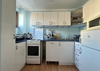 Vynikající třípokojový byt v malém komplexu. Foto 14