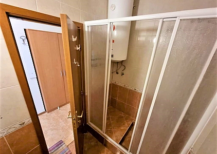 Inexpensive apartment with a beautiful view of the pool. Photo 18