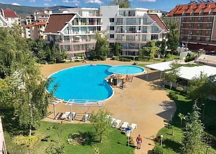 Large apartment with a pool view in a residential complex. Photo 4 Large apartment with a pool view in a residential complex. Photo 4