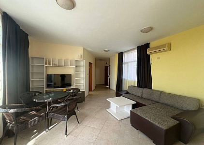 Квартира с большой террасой в хорошем жилом комплексе. Фото 1