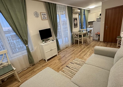 Красивая квартира с видом на бассейн в отличном СПА-комплексе. Фото 19