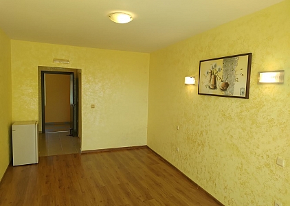 Spacious unfurnished studio with incredible sea views. Photo 3 Spacious unfurnished studio with incredible sea views. Photo 3