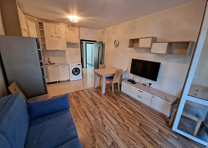 Отличная трехкомнатная квартира в красивом комплексе. Фото 2