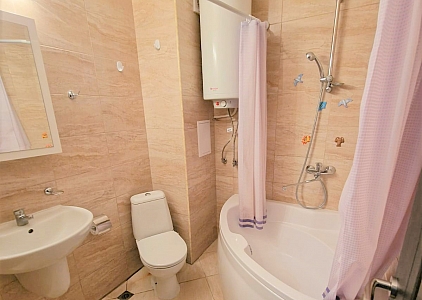 Отличная трехкомнатная квартира в красивом комплексе. Фото 14