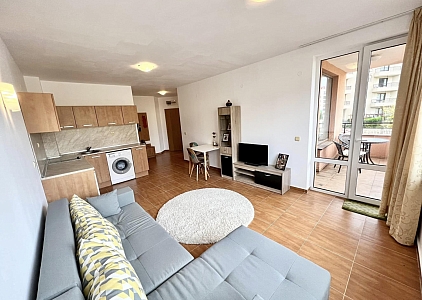 Excellent apartment in a large complex on the second line. Photo 9 Excellent apartment in a large complex on the second line. Photo 9