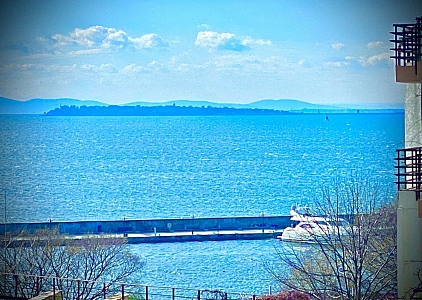  Двухкомнатная квартира с самостоятельным входом в красивом комплексе на первой линии. Photo 17