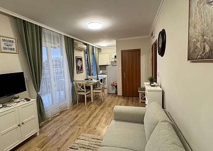 Красивая квартира с видом на бассейн в отличном СПА-комплексе. Фото 17