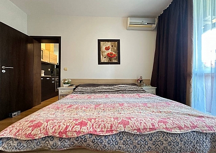 Apartment with side sea view. Photo 16
