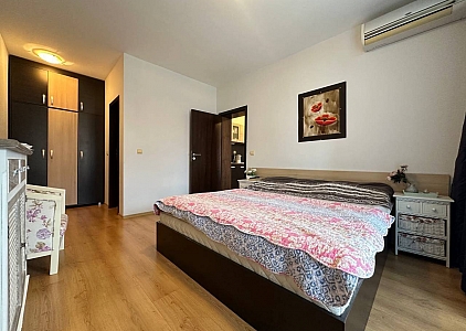 Apartment with side sea view. Photo 17