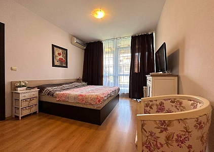 Apartment with side sea view. Photo 3