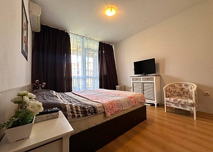 Apartment with side sea view. Photo 15