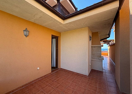 Spacious apartment with a large terrace and sea views. Photo 13
