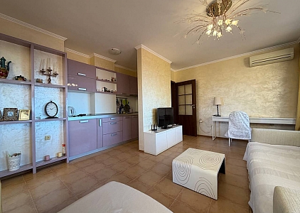 Spacious apartment with a large terrace and sea views. Photo 4