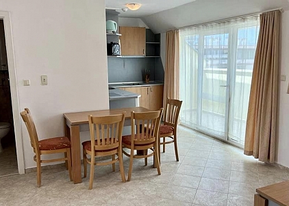 Просторная двухкомнатная в 600 метрах от моря. Фото 10