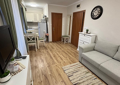 Красивая квартира с видом на бассейн в отличном СПА-комплексе. Фото 24