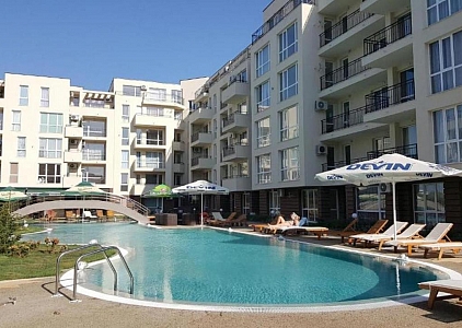 Двухкомнатная квартира в хорошем комплексе рядом с Какао Бич. Foto 1