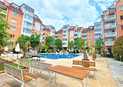 Preiswertes Apartment mit einem Schlafzimmer in einer wunderschönen Anlage. Foto 1