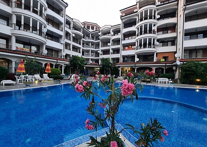 Apartment with pool view in a beautiful complex. Photo 1 Apartment with pool view in a beautiful complex. Photo 1