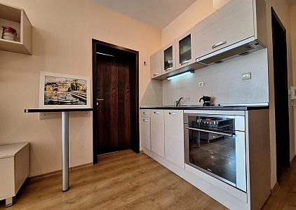 Spacious apartment with pool view in excellent complex. Photo 14 Spacious apartment with pool view in excellent complex. Photo 14