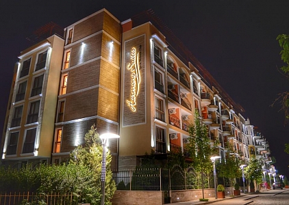 Beautiful two-room apartment in a luxury complex. Photo 15