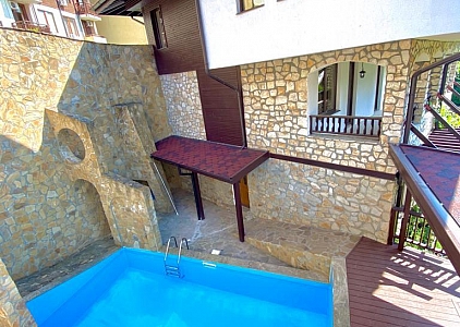 Beautiful house in the complex  Beautiful house in the complex