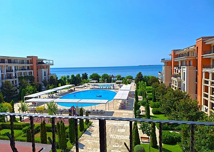 Apartment with panoramic sea views on the first line. Photo 1 Apartment with panoramic sea views on the first line. Photo 1