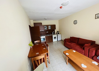 Przestronne dwupokojowe mieszkanie 400 metrów od morza. Zdjęcie 3