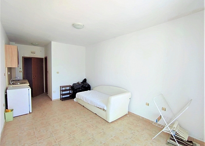 Inexpensive studio in a great complex. Photo 8