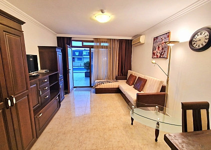 Two-room apartment with parking space 150 meters from the sea. Photo 2 Two-room apartment with parking space 150 meters from the sea. Photo 2