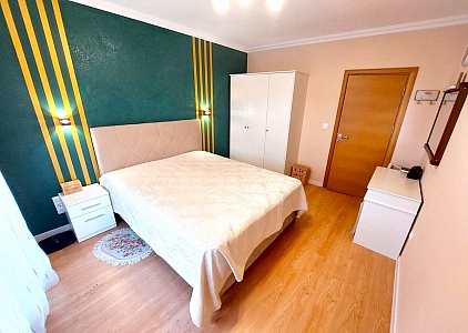 Excellent three-room apartment with sea views in a new building in Sveti Vlas. Photo 3