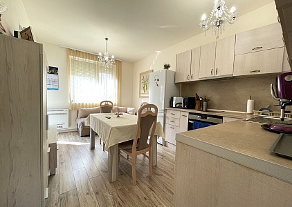 Beautiful three-room apartment at a great price. Photo 3