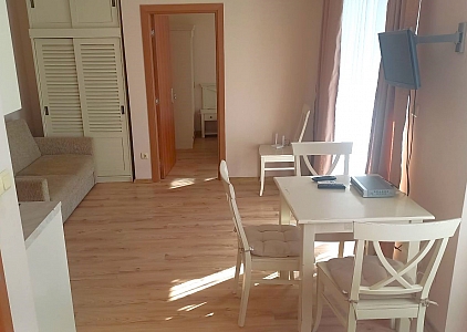 Квартира с видом на бассейн в СПА-комплексе. Фото 12