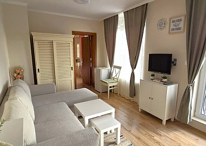 Красивая квартира с видом на бассейн в отличном СПА-комплексе. Фото 21