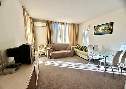 Двухкомнатная квартира в 400 метрах от моря. Фото 2