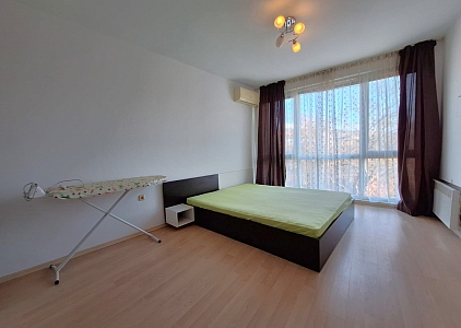 Przestronny apartament z widokiem na basen w kompleksie mieszkalnym. Zdjęcie 2 Przestronny apartament z widokiem na basen w kompleksie mieszkalnym. Zdjęcie 2