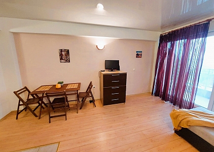 Spacious studio with a gorgeous sea view 20 meters from the beach. Photo 13 Spacious studio with a gorgeous sea view 20 meters from the beach. Photo 13