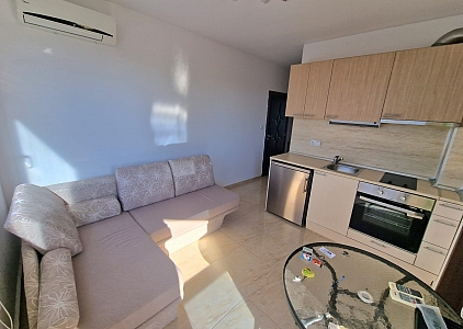 Zweizimmerwohnung in fußläufiger Entfernung zum Meer. Foto 3